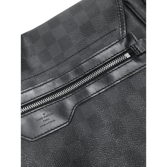 Louis Vuitton Damier Graphite Daniel MM Shoulder Bag Black - Picture 5 of 9